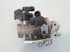Corpo farfallato suzuki usato  Cinisello Balsamo
