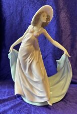 Lladro 05663 lady for sale  TELFORD