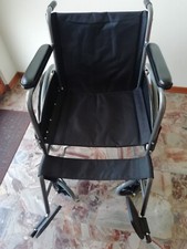 Carrozzina disabili pieghevole usato  Urbisaglia