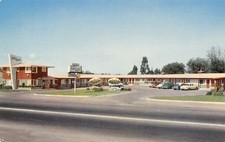 Santa Rosa Califórnia~TraveLodge Motel~Redwood Highway~Carros dos anos 1950~Cartão Postal comprar usado  Enviando para Brazil