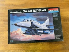 Monogram skyhawk maquette d'occasion  Bordeaux-