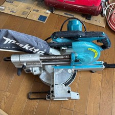 Serra circular deslizante Makita possível Japão comprar usado Serra circular deslizante Makita possível Japão comprar usado  Enviando para Brazil