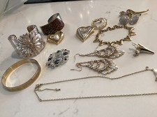 Lot bijoux chic d'occasion  Expédié en Belgium