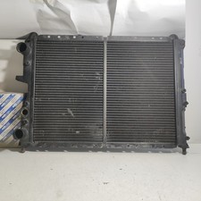 Radiatore raffreddamento motor usato  Zafferana Etnea