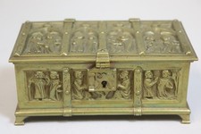 Schatulle bronze reliefdekor gebraucht kaufen  Stadtbergen