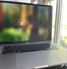 Good apple macbook for sale  Chicago