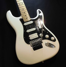 Fender Player Stratocaster Floyd Rose OWH 2019 Corpo de Amieiro Usado com Estojo Macio comprar usado  Enviando para Brazil