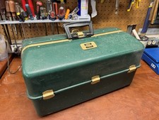 Caixa de equipamento vintage UMCO 3060 U 6 bandejas dobráveis verde fibra de vidro e pesca de metal comprar usado  Enviando para Brazil