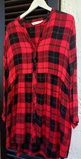 Jolie robe tunique d'occasion  Six-Fours-les-Plages