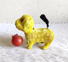 Vintage Paño Texturizado Amarillo Cachorro de Cuerda Lata Juguete Decorativo Old comprar usado  Enviando para Brazil