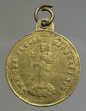 Jolie médaille religieuse d'occasion  Mailly-le-Camp