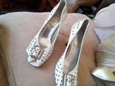 White shoes roberto for sale  GRAVESEND