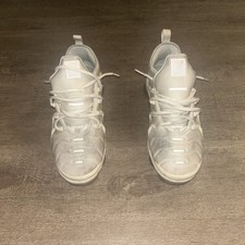White vapor max for sale  Clarksville