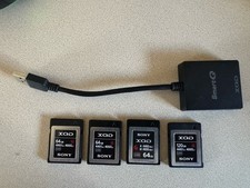 (1) Cartão de memória Sony 120GB XQD, (3) Cartões XQD de 64 GB e leitor de cartão USADO comprar usado (1) Cartão de memória Sony 120GB XQD, (3) Cartões XQD de 64 GB e leitor de cartão USADO comprar usado  Enviando para Brazil