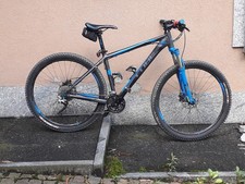 Mountain bike cube usato  Varano Borghi