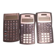 Usado, Lote de 3 calculadoras – HP 10bII+ Financial e 2 Texas Instruments TI-30X IIS comprar usado  Enviando para Brazil