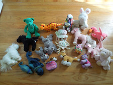 Lot random plush for sale  Annandale