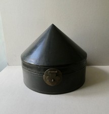 Boite chapeau chinois d'occasion  Mortrée