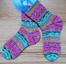 Socken handgestrickt wellenmus gebraucht kaufen  Hirschaid