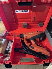Pistola per unghie usato  Spedire a Italy