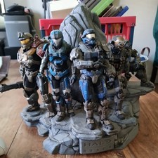 Statua halo reach usato  Spedire a Italy