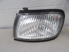 Lâmpada de estacionamento Nissan Maxima 1997-1998 sinal de seta - para-choque montado LH DRIVER SIDE comprar usado  Enviando para Brazil