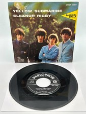 beatles yellow submarine 45 giri usato  Lissone