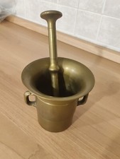Antico mortaio con usato  Trieste