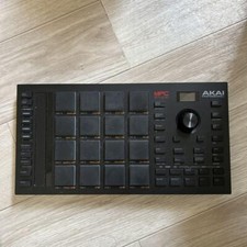 Controlador de música Akai Professional MPC Studio 2 com almofadas para produção de batidas comprar usado  Enviando para Brazil