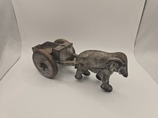 RARO carrinho de circo antigo de ferro fundido elefante puxar brinquedo sobre rodas de madeira comprar usado  Enviando para Brazil