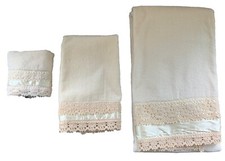 Conjunto de toalhas Avanti vintage 1978 creme renda cetim EUA toalha de banho 3 peças novo sem etiquetas comprar usado  Enviando para Brazil