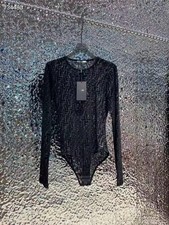 Manga longa feminina 2025 peça única comprar usado Manga longa feminina 2025 peça única comprar usado  Enviando para Brazil