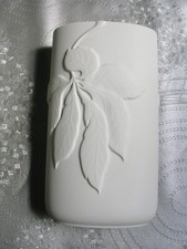 Vase porcelaine signe d'occasion  Ronchin
