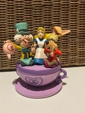Estatueta de xícara de chá Alice no País das Maravilhas Disney rara!!! , usado comprar usado  Enviando para Brazil