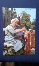 Carte postale Bruges Denteliere au travail comprar usado  Enviando para Brazil