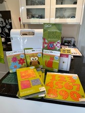 Accuquilt bundle. machine for sale  RICHMOND