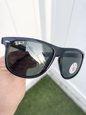 Novo com etiquetas Ray Ban Boyfriend polarizado RB4147 4147 preto G15 tamanho 60/15 estojo incluído, usado comprar usado  Enviando para Brazil