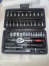 Mallette outils 46 d'occasion  Saint-Germain-du-Puch