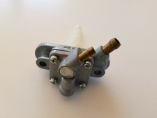 Rubinetto serbatoio benzina usato  Manduria