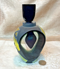 Usado, Garrafa de vidro rara assinada e numerada 18/250 Steve Correia arte centro iridescente comprar usado Usado, Garrafa de vidro rara assinada e numerada 18/250 Steve Correia arte centro iridescente comprar usado  Enviando para Brazil