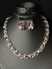 Trifari ruby red d'occasion  Expédié en Belgium