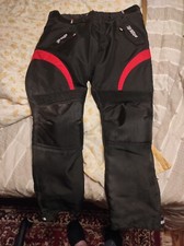Pantaloni uomo moto usato  Zerfaliu