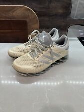 Tênis de corrida Adidas Springblade Razor feminino tamanho 4 branco cinza renda, usado comprar usado  Enviando para Brazil