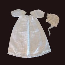 Original christening dress d'occasion  Expédié en Belgium