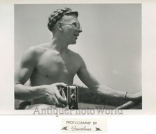 Fotógrafo em barco com câmera foto vintage comprar usado  Enviando para Brazil