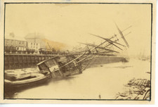 Wisbech ship leaning d'occasion  Pagny-sur-Moselle