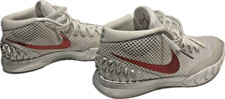 NIKE KYRIE 1 TAMANHO NOITE DE ABERTURA Duplo Níquel BRANCO VERMELHO PLATINA, usado comprar usado  Enviando para Brazil