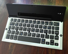 Faltbare bluetooth tastatur gebraucht kaufen  Berlin