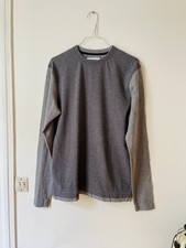 Tee shirt gris d'occasion  Paris-