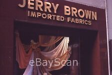 1980 35mm Slide Jerry Brown Tecidos Importados Loja Frente New York City Street, usado comprar usado 1980 35mm Slide Jerry Brown Tecidos Importados Loja Frente New York City Street, usado comprar usado  Enviando para Brazil